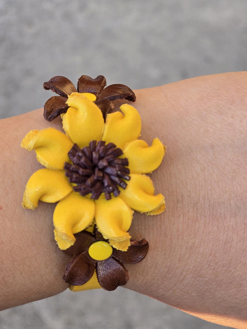 Genuine Handmade Leather Flower Bracelet