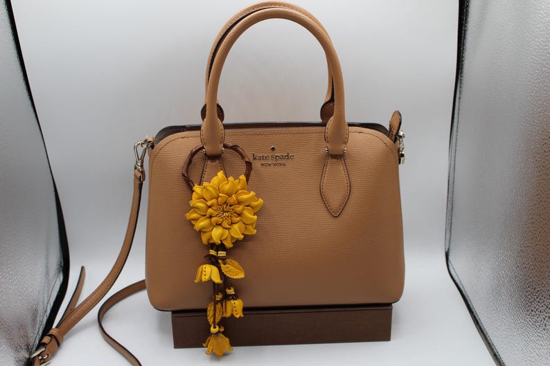 Genuine Handmade Leather Flower Keychain daisy yellow purse charm bag charm