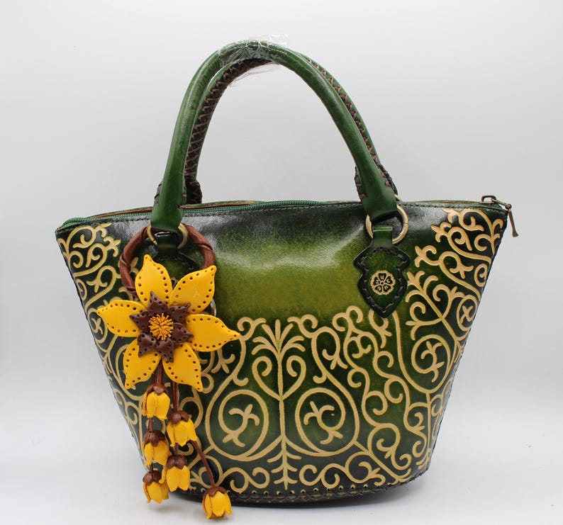 Genuine Handmade Leather Flower Keychain daisy purse charm bag charm