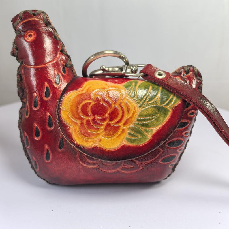 Handmade Leather Chicken Coin Purse: 3D Animal Design