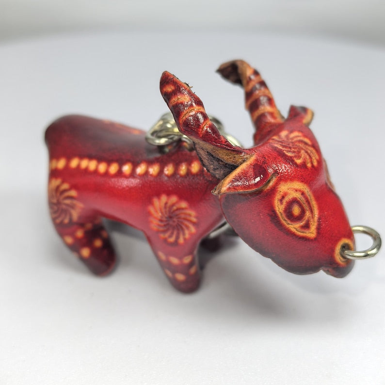 Genuine Handmade Leather ox Keychain, car keychain, animal key ring cartoon creative key pendant handmade small ornament
