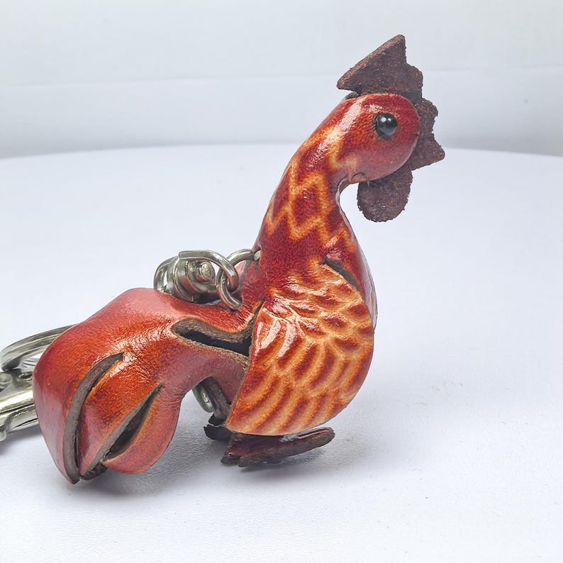 Genuine Handmade Leather Rooster Keychain, car keychain, animal key ring cartoon creative key pendant handmade small ornament