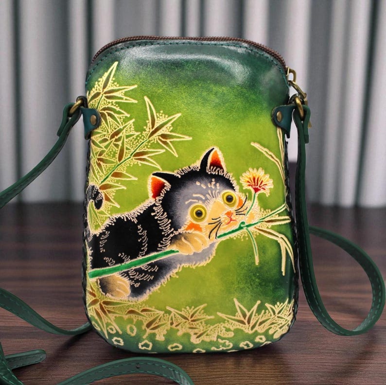 Genuine Handmade Leather Cat Purse , Crossbody, Phone Bag, Shoulder Bag, Mini Bag, Animal-themed Bag, Cartoon Bag