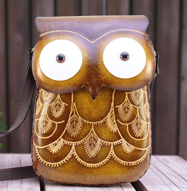 Genuine Handmade Leather Owl Purse / Crossbody / phone bag /phone purse