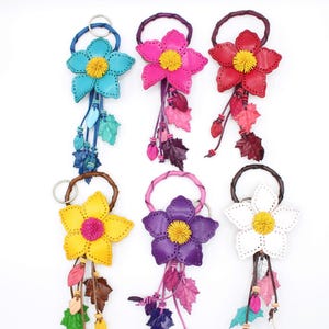 Genuine Handmade Leather Flower Keychain daisy purse charm bag charm