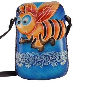 Genuine Handmade Leather Bee Purse / Crossbody/ Phone Bag, Shoulder Bag, Mini Bag, Animal-themed Bag, Cartoon Bag