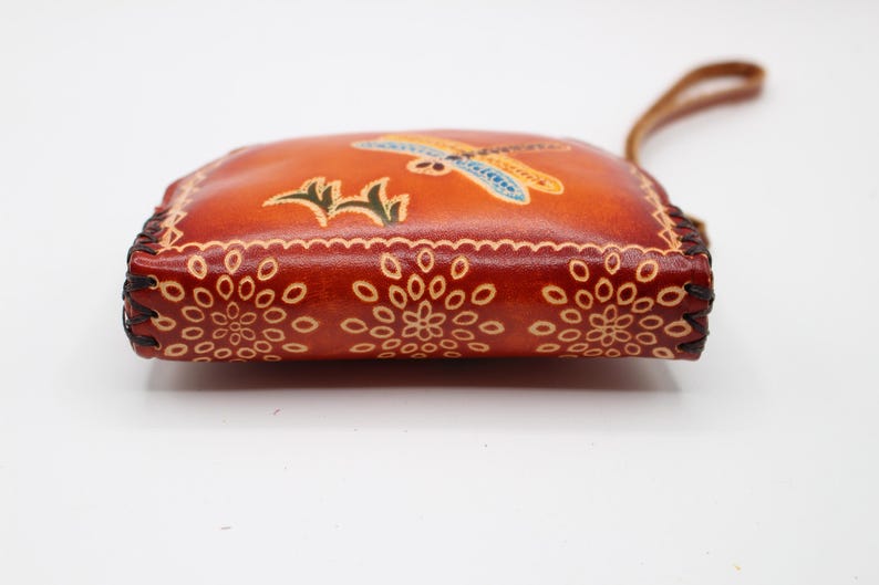 Genuine Handmade Leather Dragonfly-patterned Wristlet Coin Purse Wallet Coin Pouch Card Holder Small Change Pouch Mini Bag (Multiple Colors)