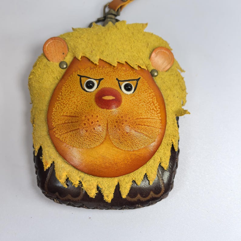 Genuine Leather Handmade Lion-shaped Wristlet Coin Purse / Wallet / Coin Pouch, Animal-themed Loose Change Pouch / Cartoon Small Wallet