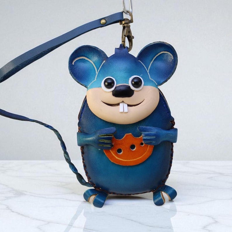 Genuine Handmade Leather Mouse Coin Purse / Wallet/holiday gift, Christmas present, small gift, cartoon coin purse