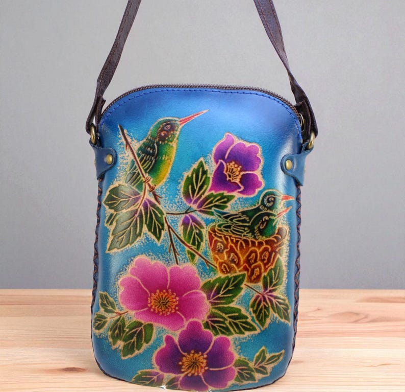 Genuine Handmade Leather Hummingbird Purse / Crossbody/ Phone Bag, Shoulder Bag, Mini Bag, Animal-themed Bag, Cartoon Bag