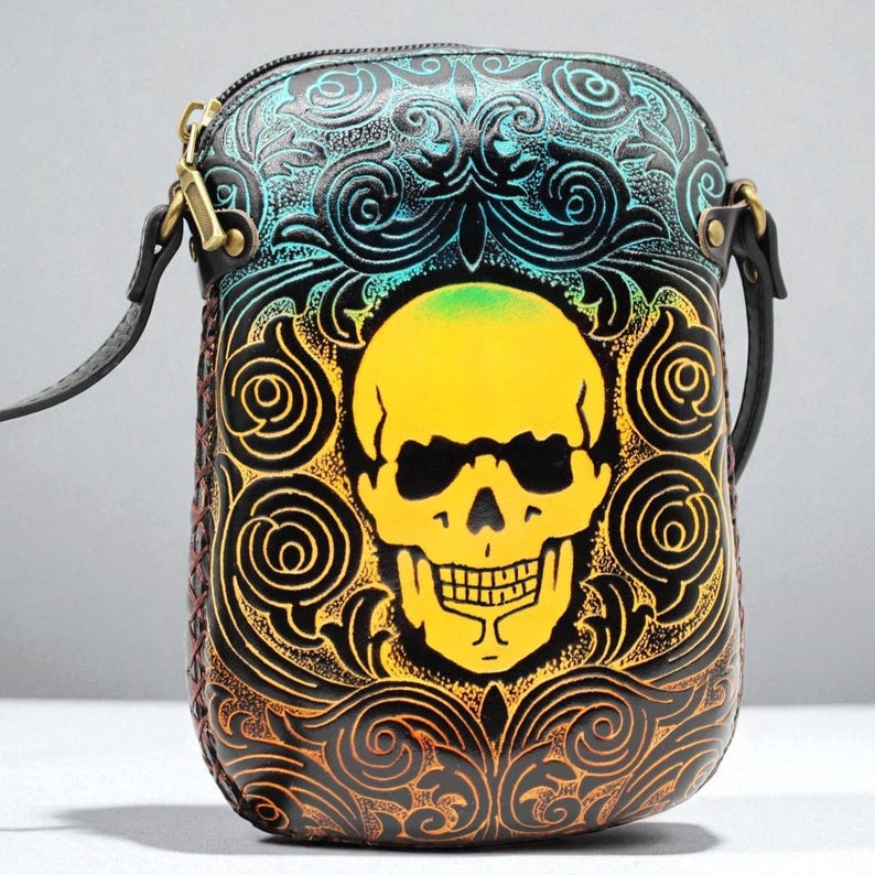 Genuine Handmade Leather Skull Pouch Purse / Crossbody/ Phone Bag, Shoulder Bag, Mini Bag, Animal-themed Bag, Cartoon Bag