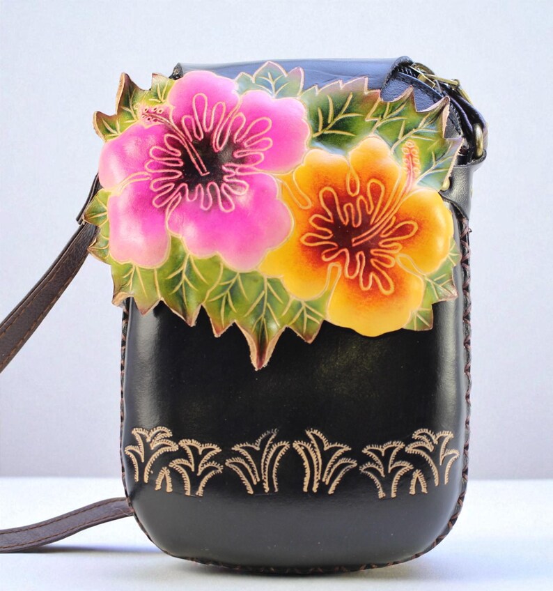 Genuine Handmade Leather Flower Purse / Crossbody /phone bag /phone purse / leather accessory