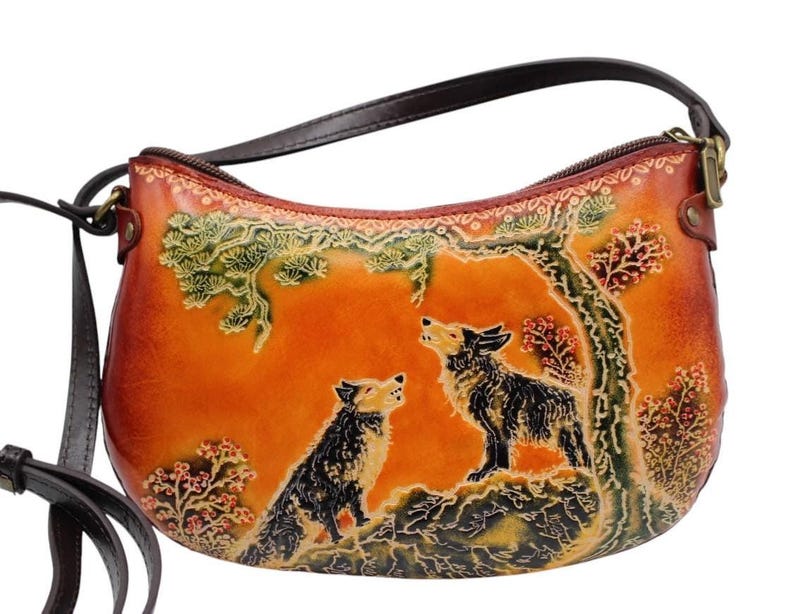 Genuine Handmade Leather Wolf Purse / Crossbody/ Phone Bag, Shoulder Bag, Mini Bag, Animal-themed Bag