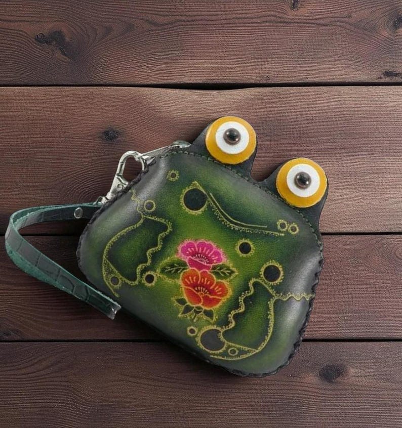 Genuine Handmade Leather Frog Wristlet / Coin Purse / Wallet