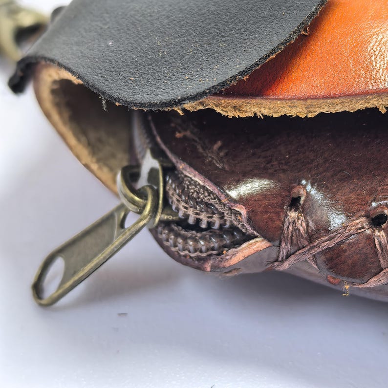 Brown Leather dog Wristlet Coin Purse / Mini Wallet, Coin Pouch, Candy Bag, Cartoon Small Card Holder, Gift Bag