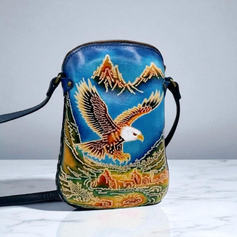 Genuine Handmade Leather Bald Eagle Purse High-Quality Leather Crossbody Bag with Adjustable Strap for Daily Use & Animal Lovers