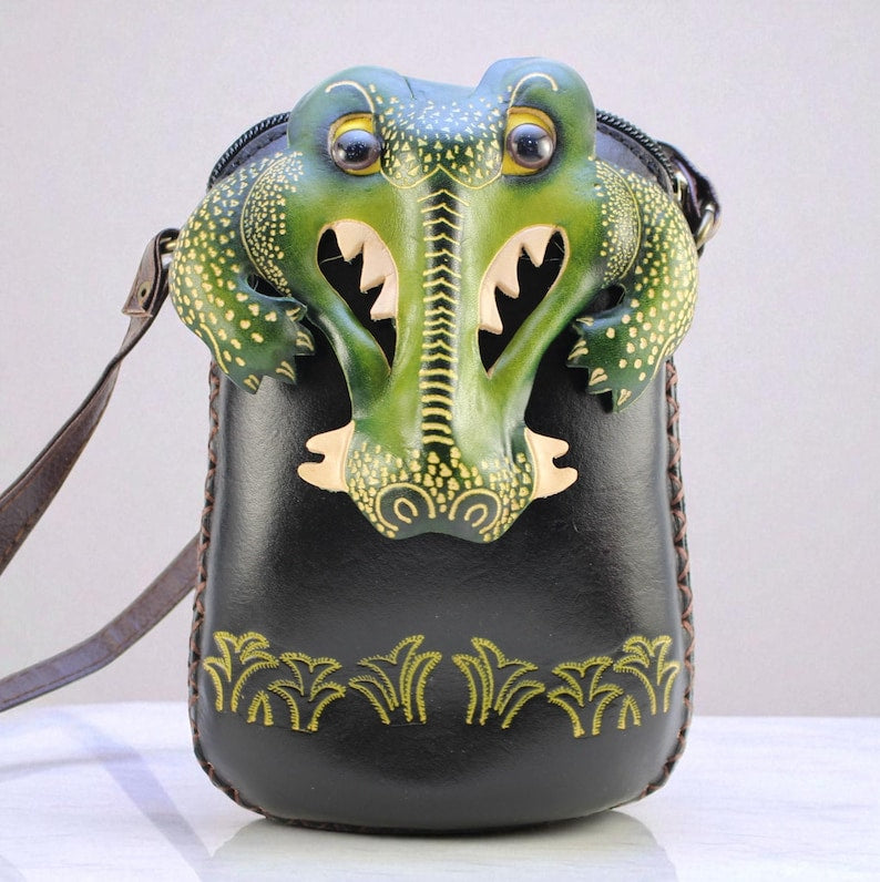 Genuine Handmade Leather Alligator Purse / Crossbody /phone bag