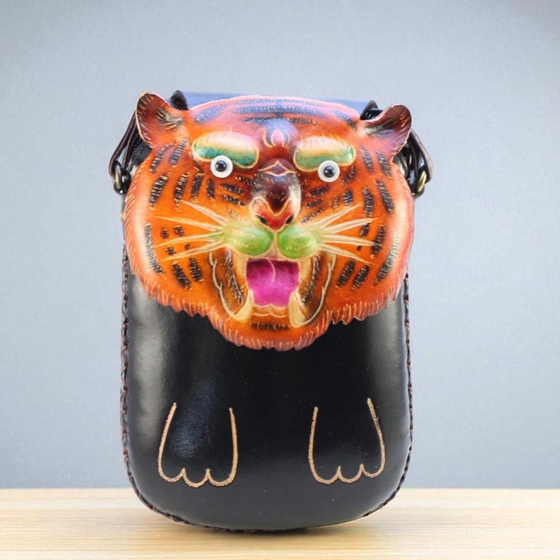 Genuine Handmade Leather Tiger Pouch Purse / Crossbody/ Phone Bag, Shoulder Bag, Mini Bag, Animal-themed Bag, Cartoon Bag